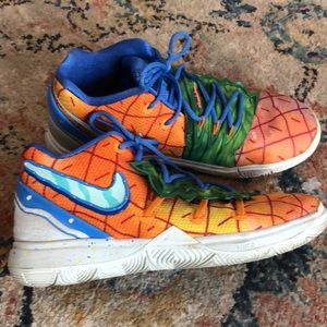 Used Sponge Bob Nikes